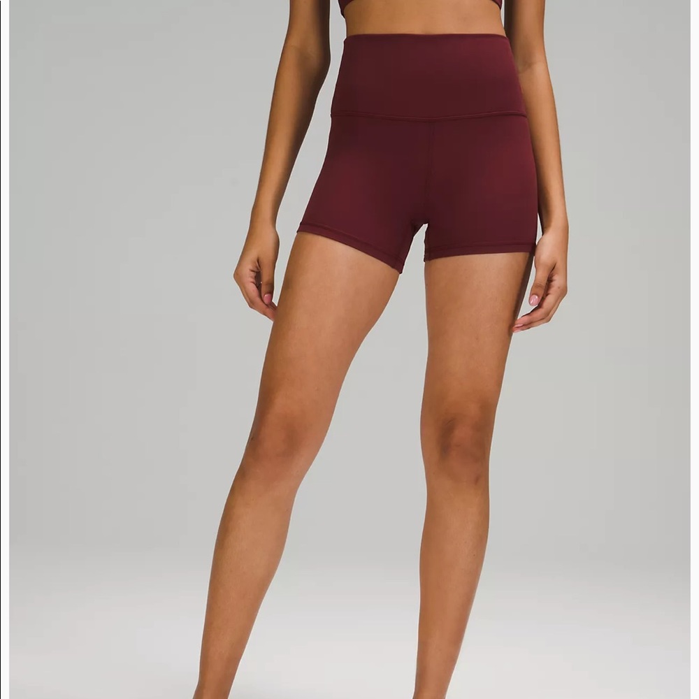 Lululemon high rise Align 4” shorts in Cassis color